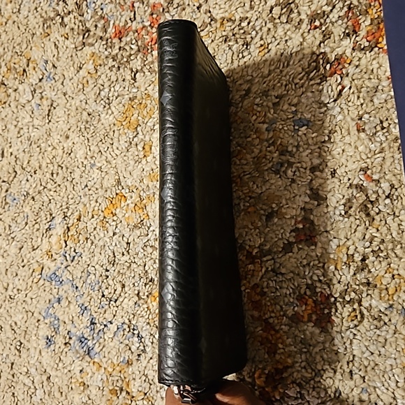 Zip around wallet - Picture 3 of 3